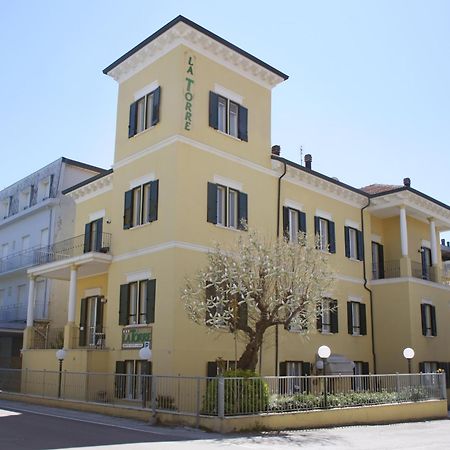 Hotel La Torre Rimini Kültér fotó
