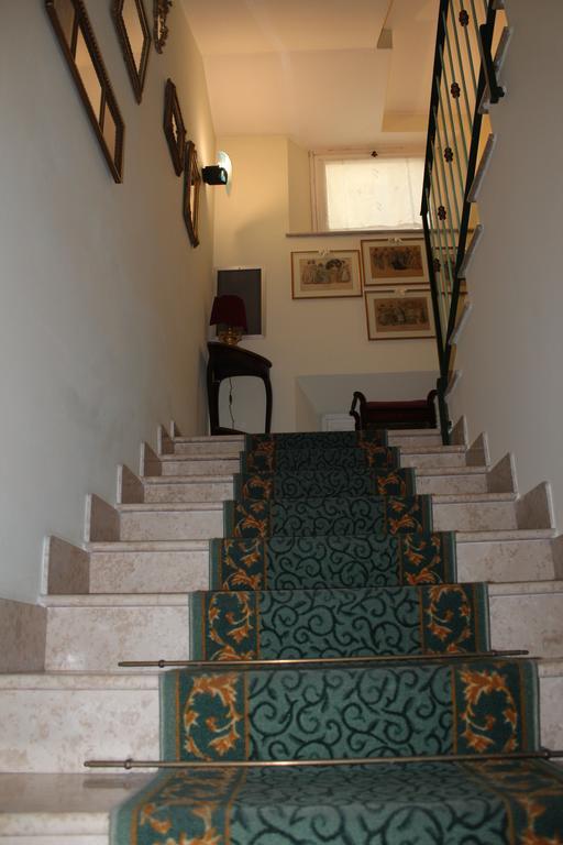 Hotel La Torre Rimini Kültér fotó